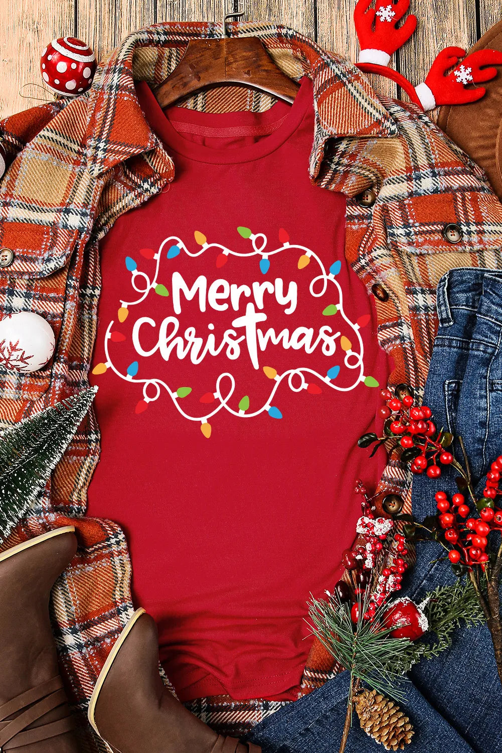 RS: MERRY CHRISTMAS Round Neck Short Sleeve T-Shirt