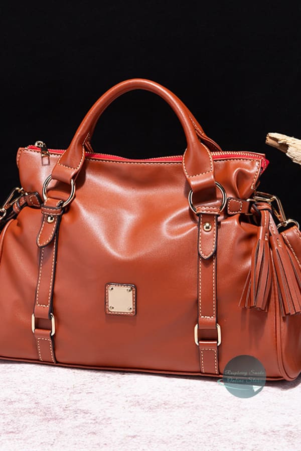 27f901dfe060458c927766095b2329bd-Max